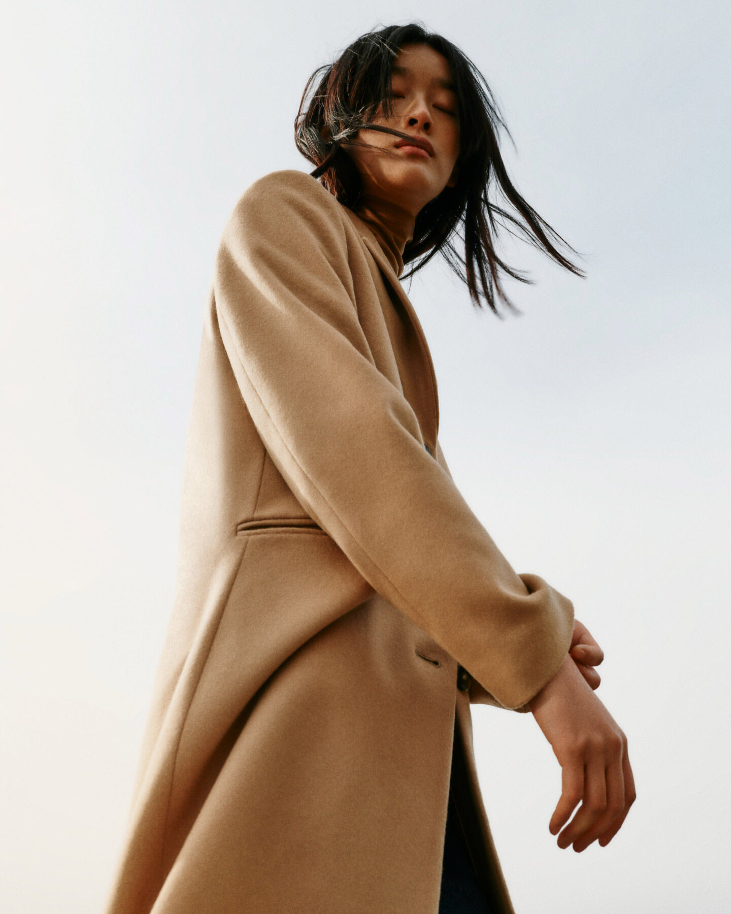 Woman wearing Wool Blend Tailored Coat in dark khaki 