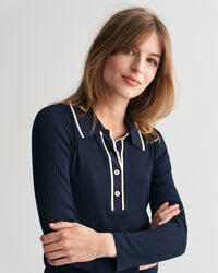 Polo de mangas compridas em malha canelada