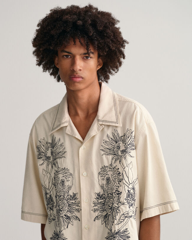 Camisa de manga curta bordada oversized