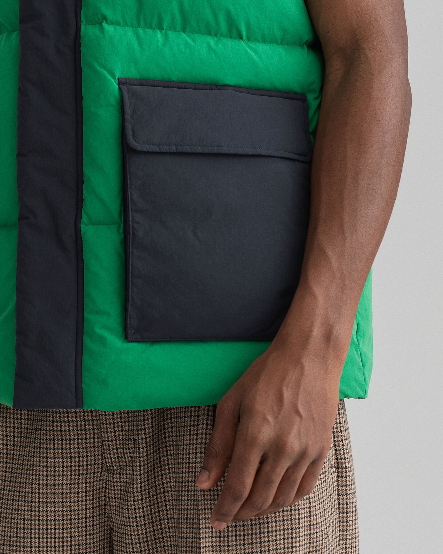 Colete acolchoado com bloco de cor