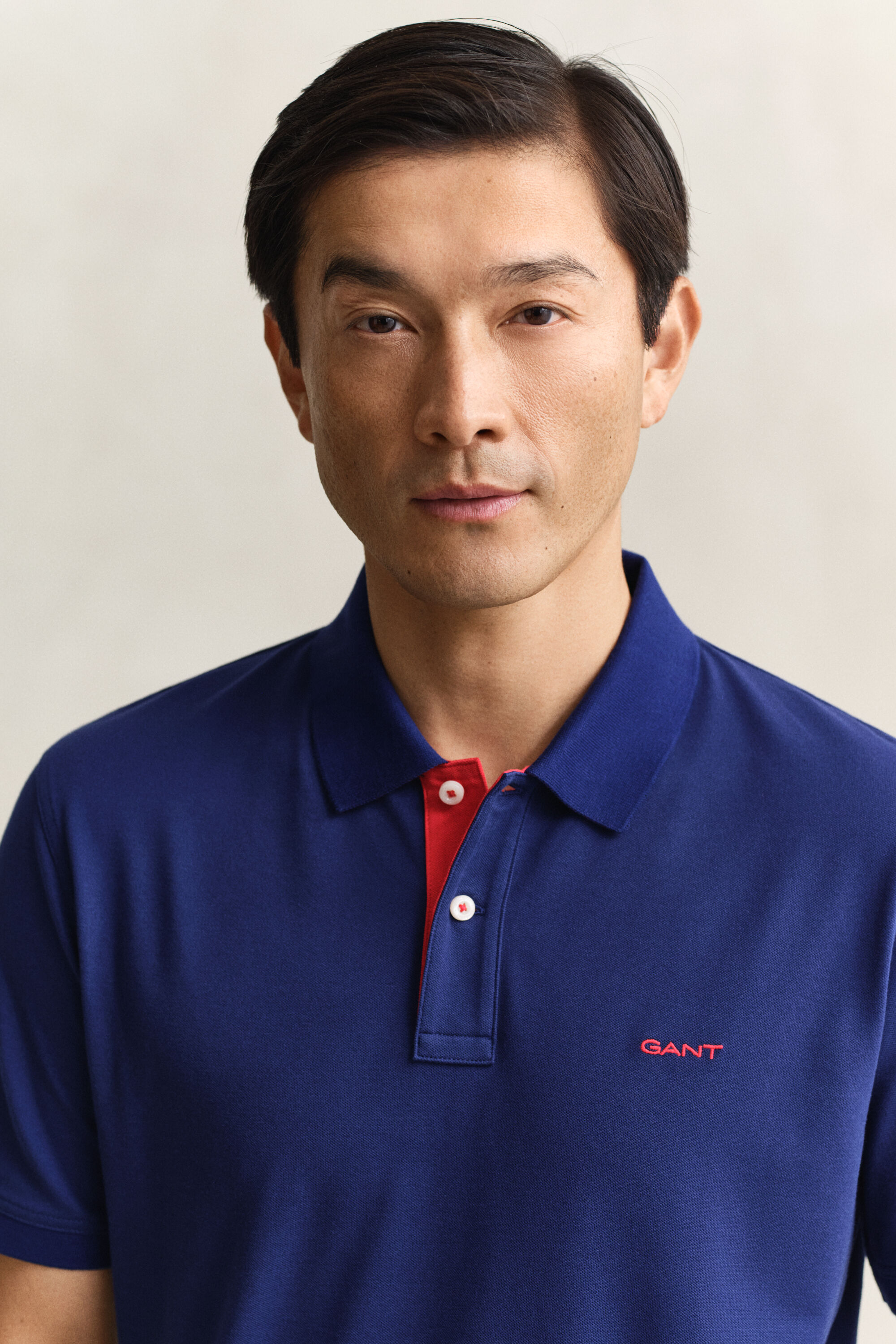 Polo em algodão piqué contrastante