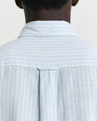 Camisa em linho e algodão às riscas regular fit