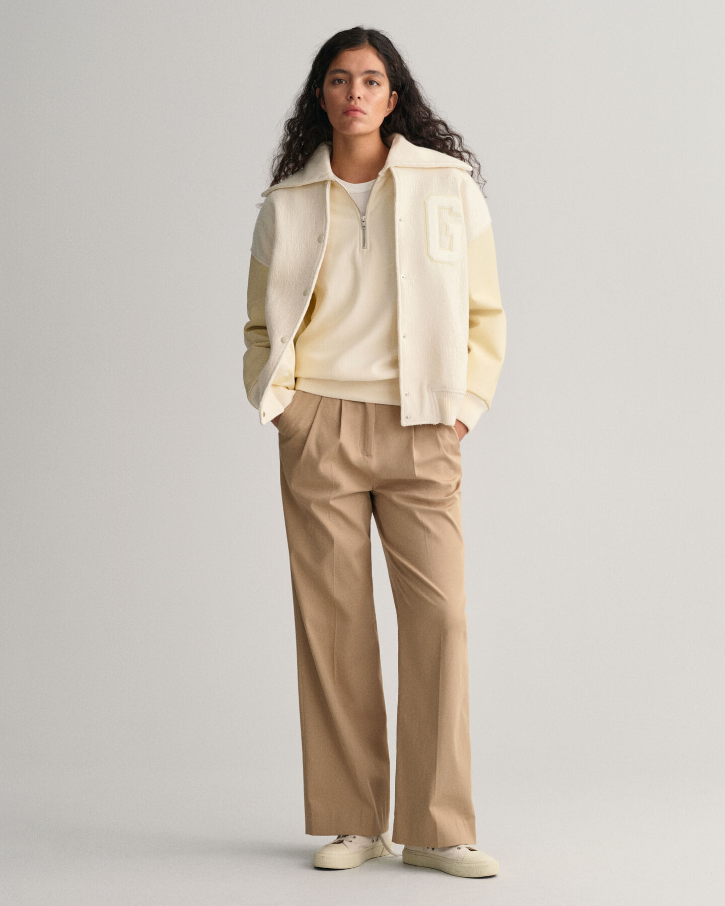 Sweatshirt com meio fecho e colarinho Sportswear