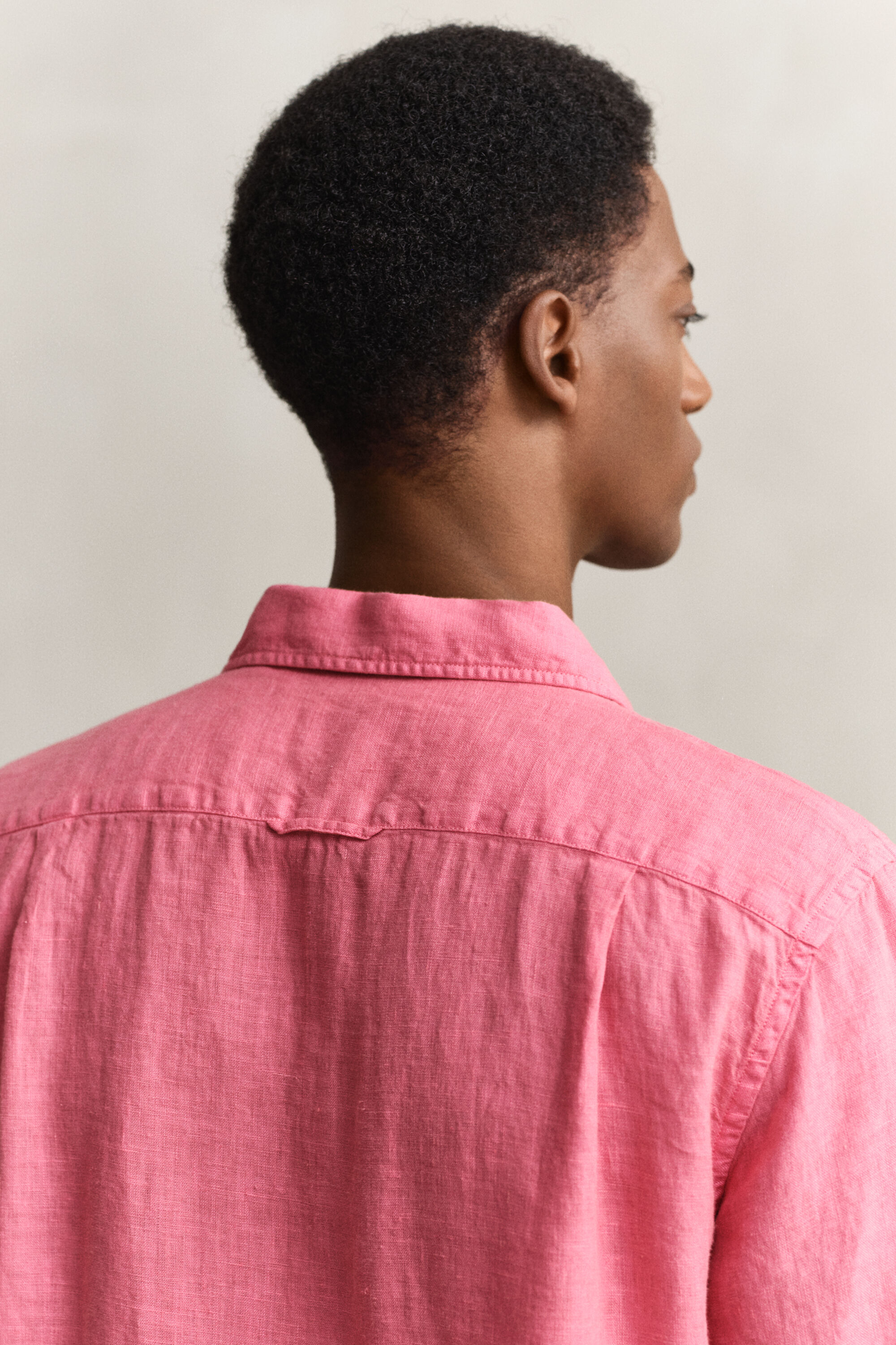 Camisa de manga curta em linho