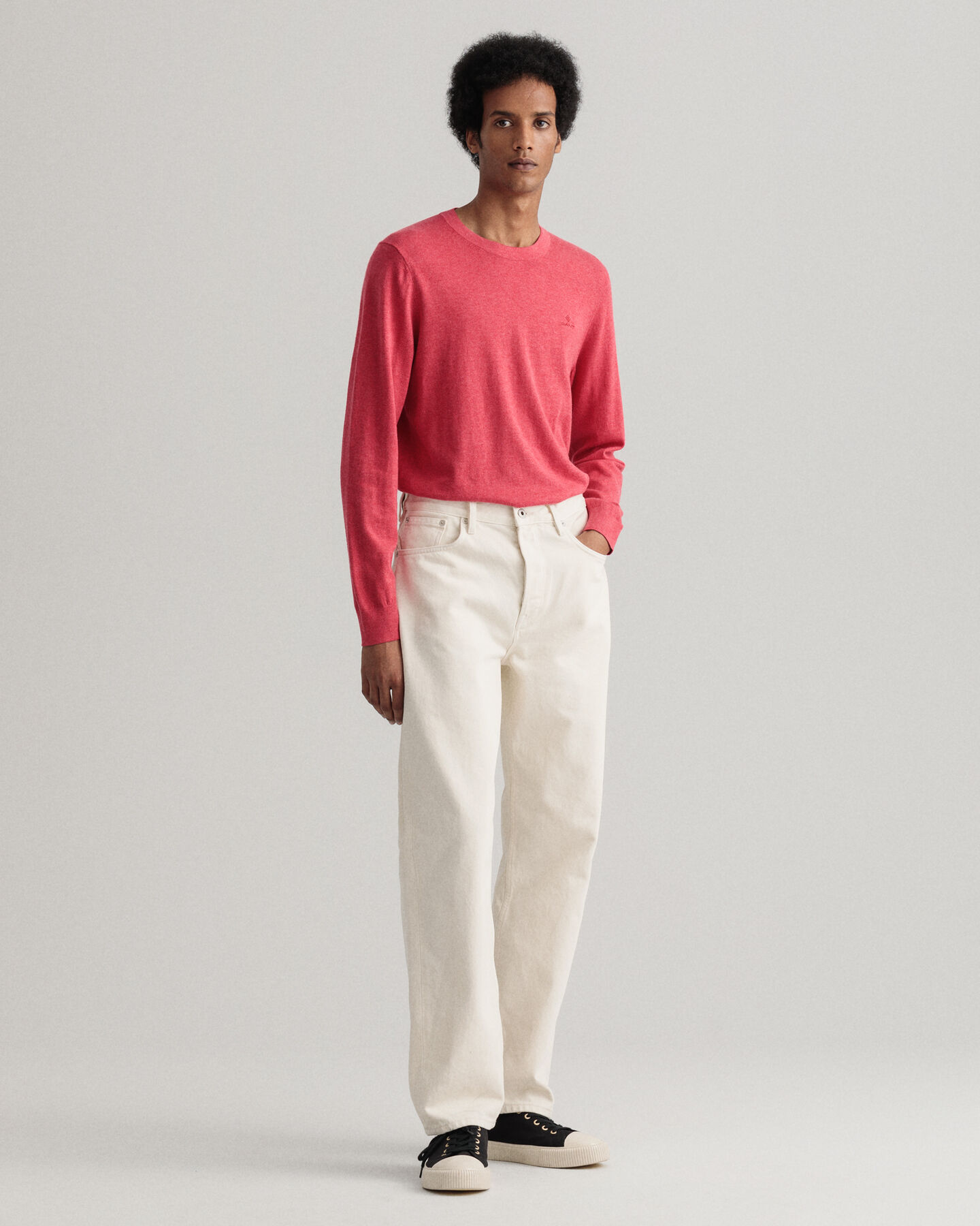 Camisola com decote redondo em algod&atilde;o e caxemira