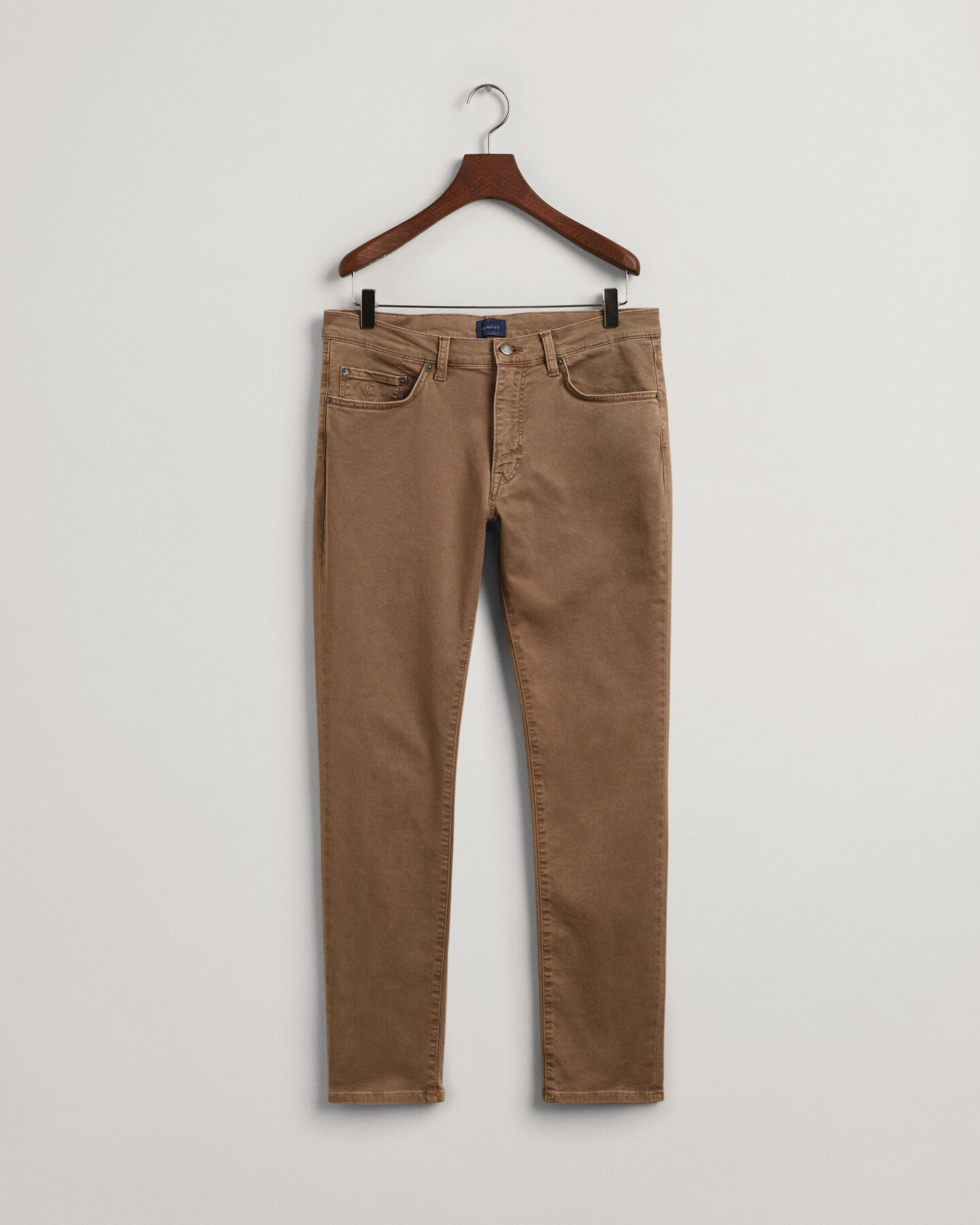 Cal&ccedil;as Hayes Desert slim fit