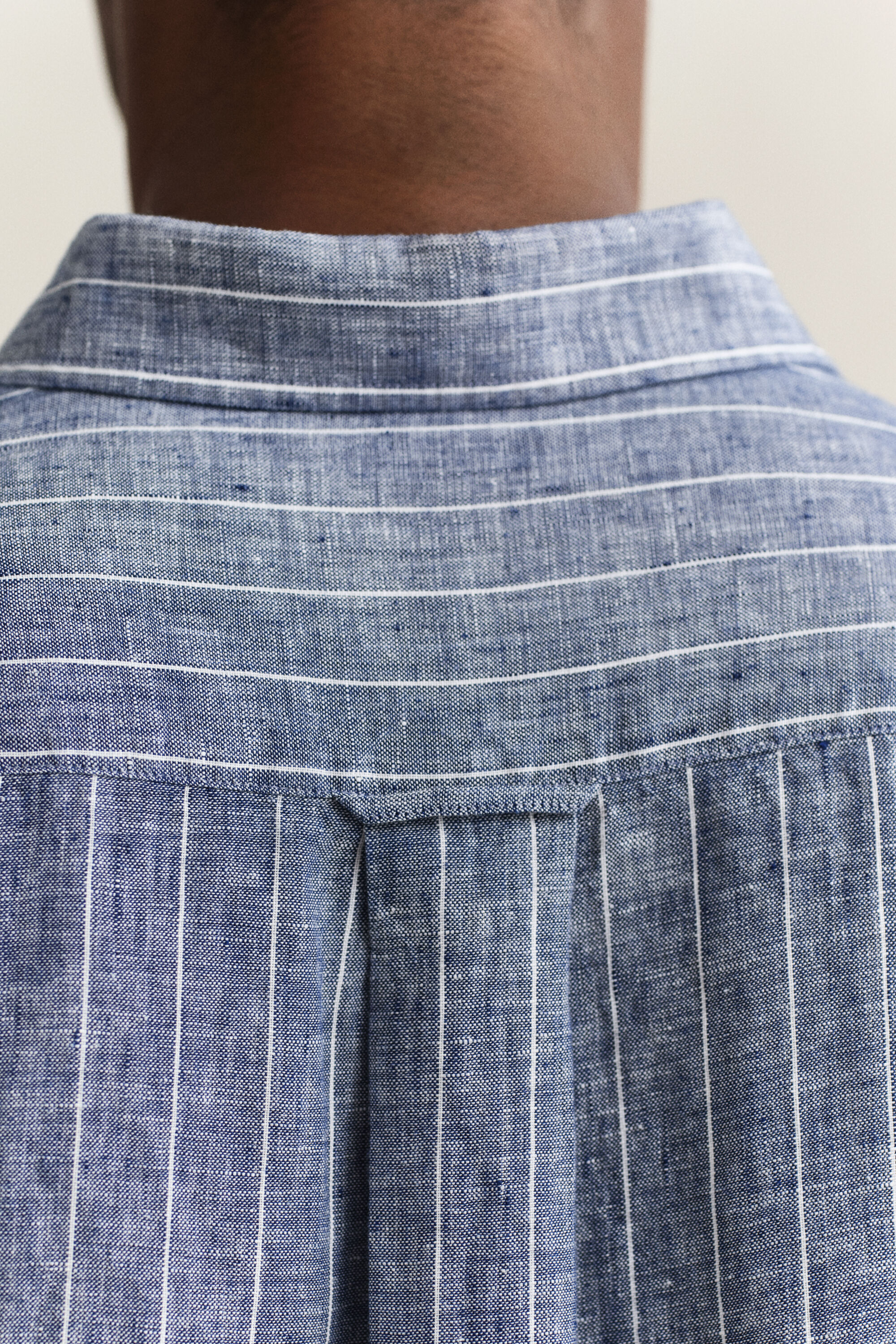 Camisa de linho às riscas