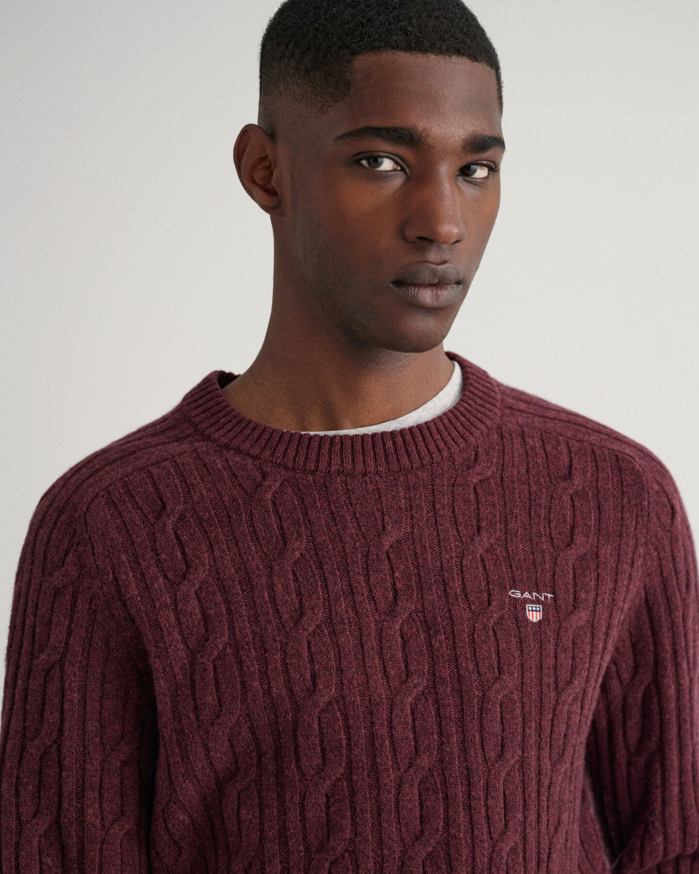 Pulover com decote redondo em l&atilde; entran&ccedil;ada