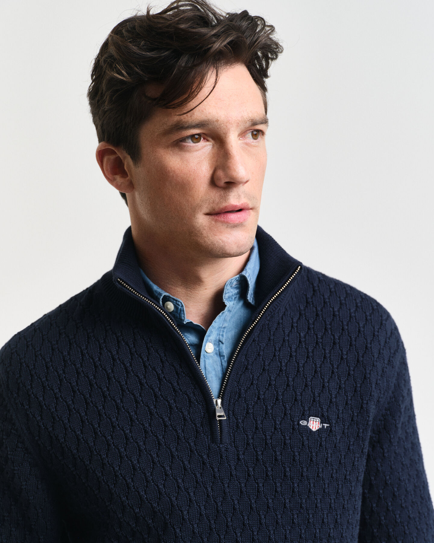 Camisola de malha com meio fecho em algodão texturizado