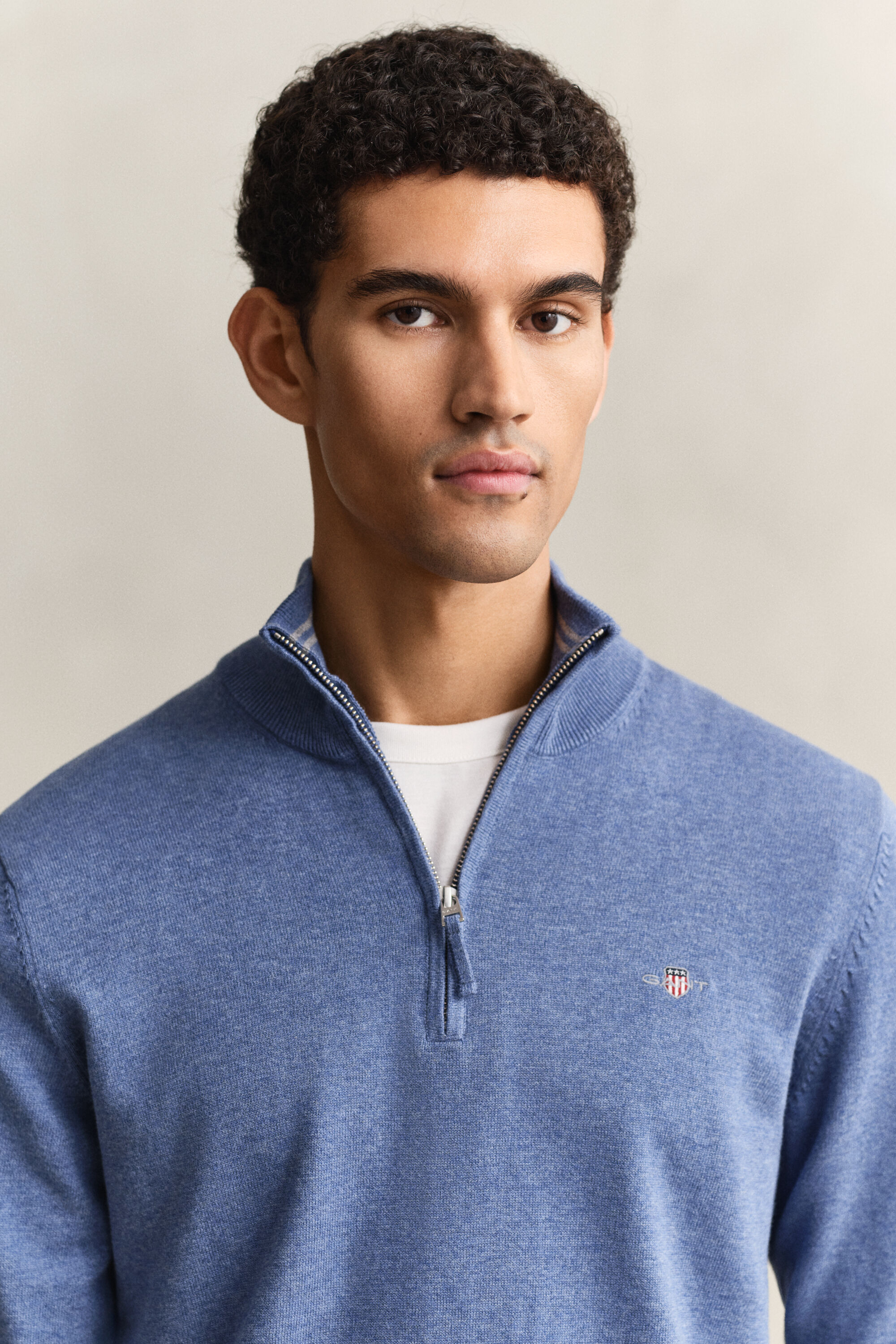 Sweatshirt com meio fecho em algodão clássico