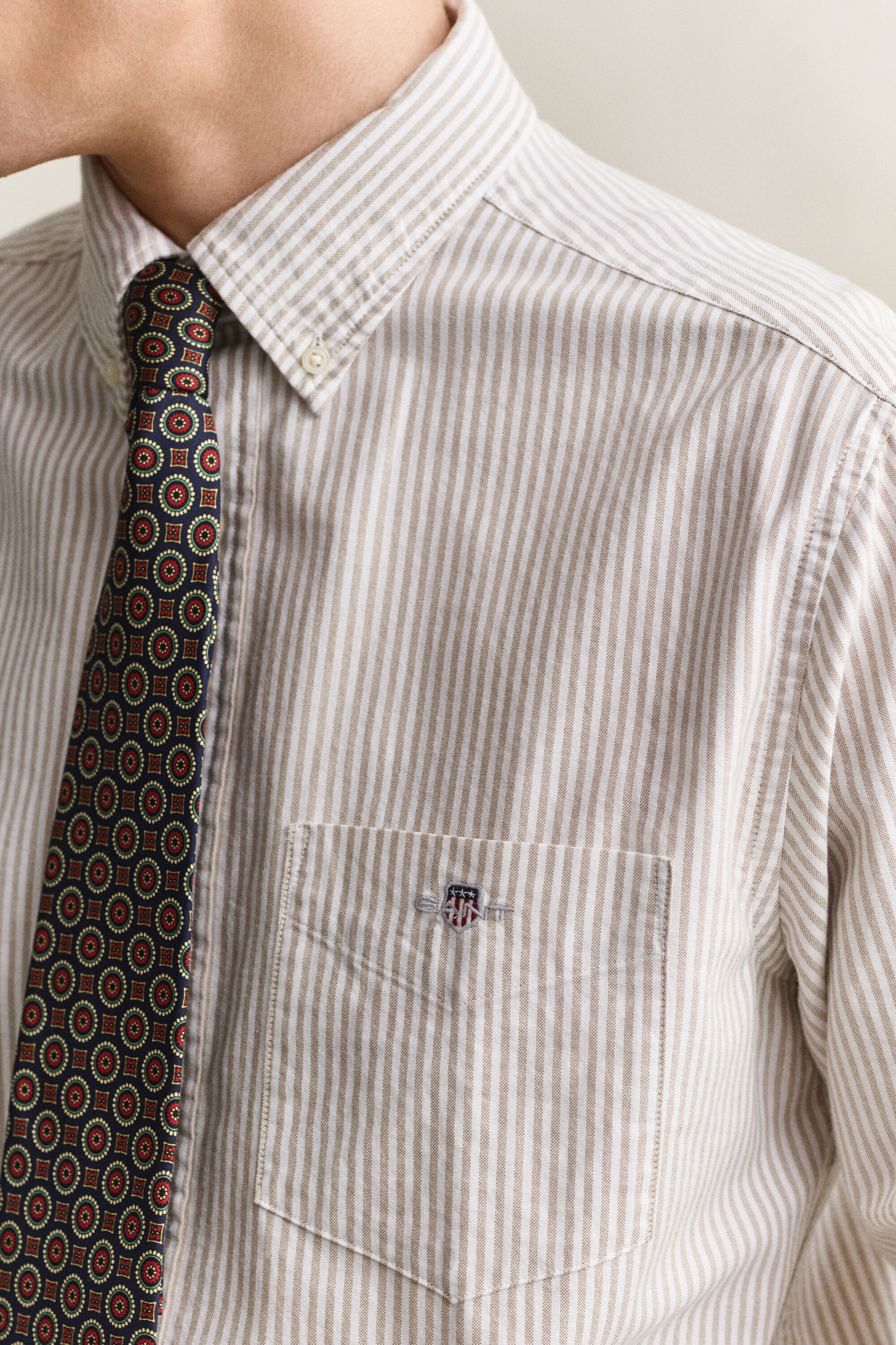 Camisa Oxford às riscas finas Classic