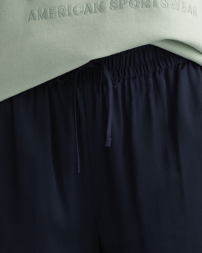 Calções Pull-On em cetim