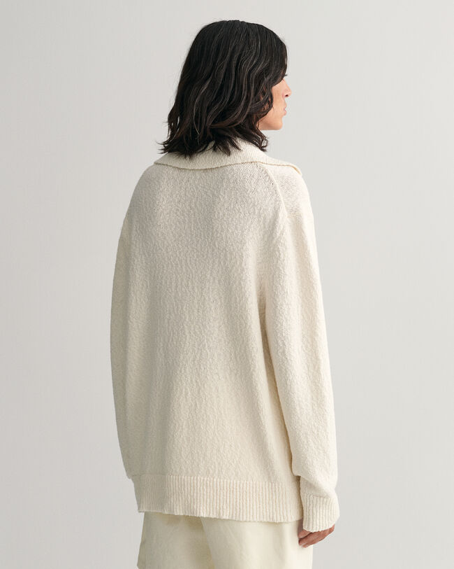 Polo com mistura de fios de linho e algod&atilde;o