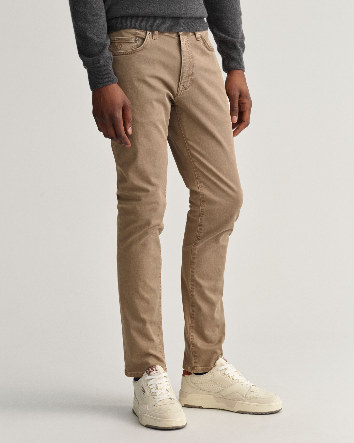 Cal&ccedil;as Hayes Desert slim fit