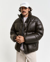 Blusão acolchoado em pele com penas de ganso