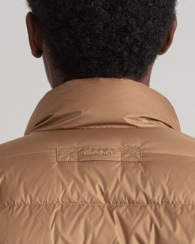 Blusão de penas leve