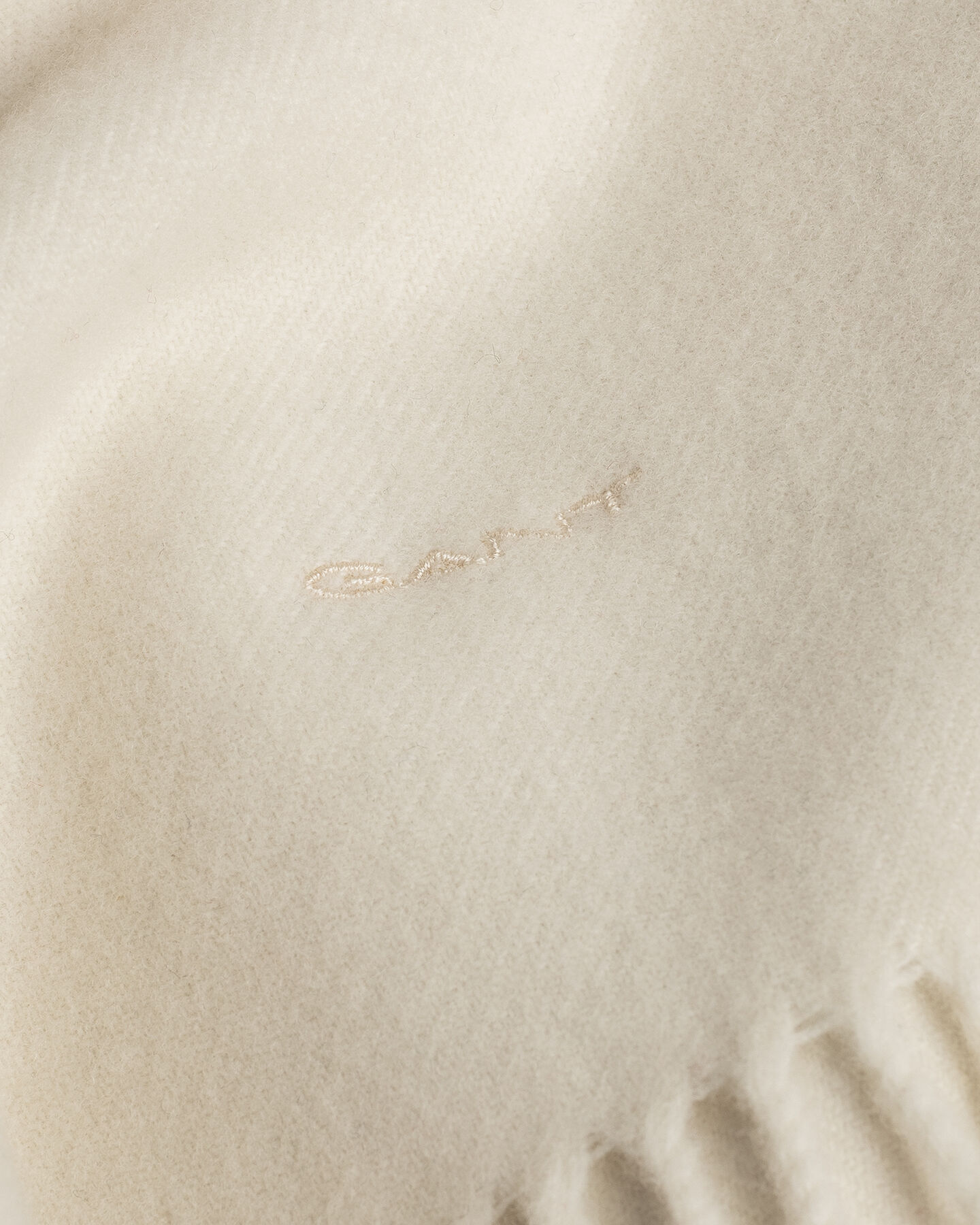 Cachecol em lã liso