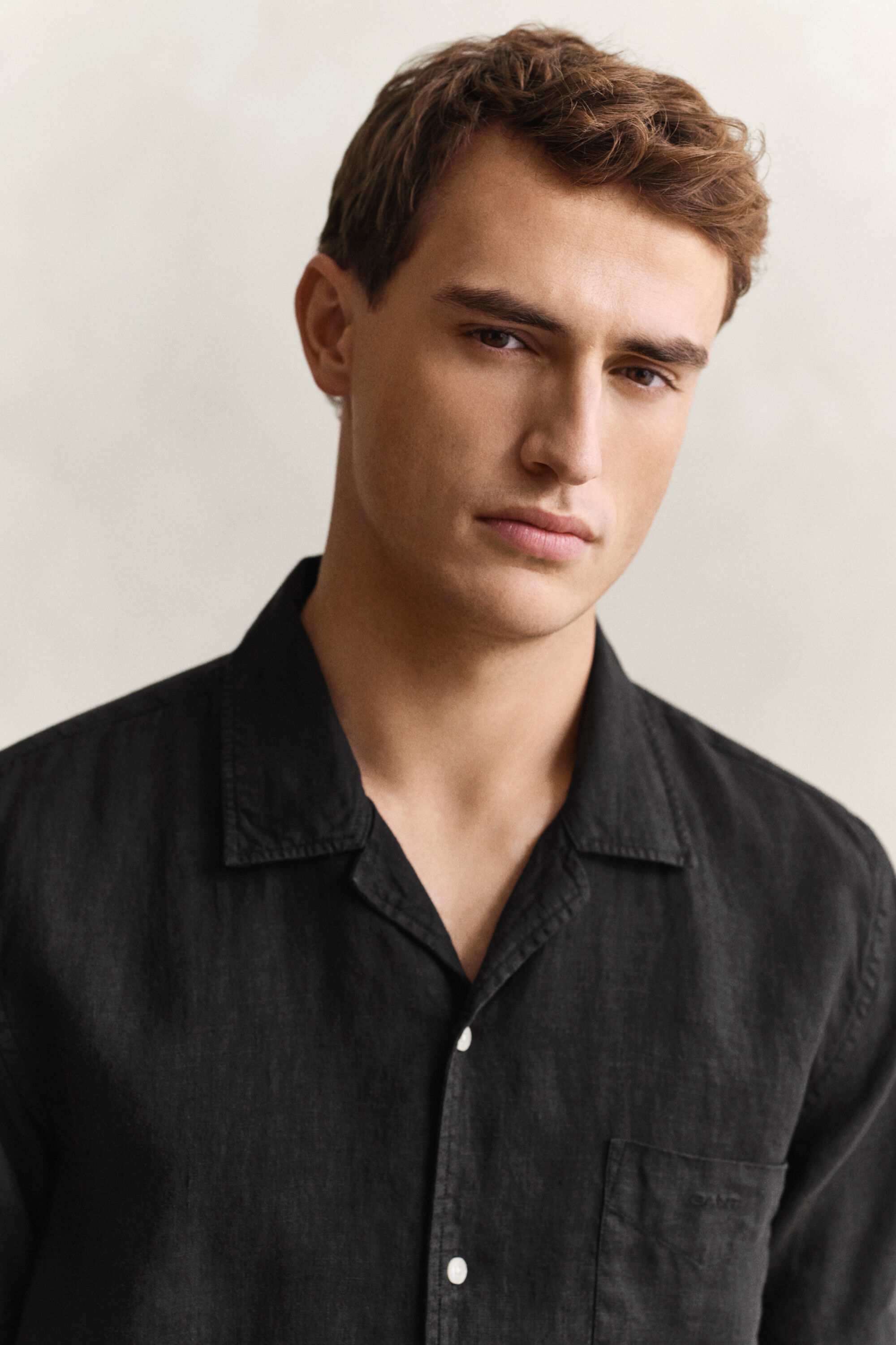 Camisa de manga curta em linho