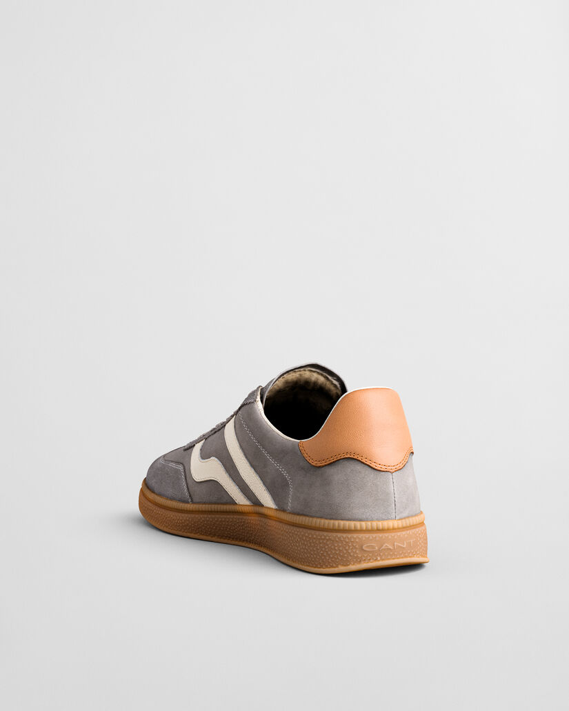 Ténis em camurça Cuzmo