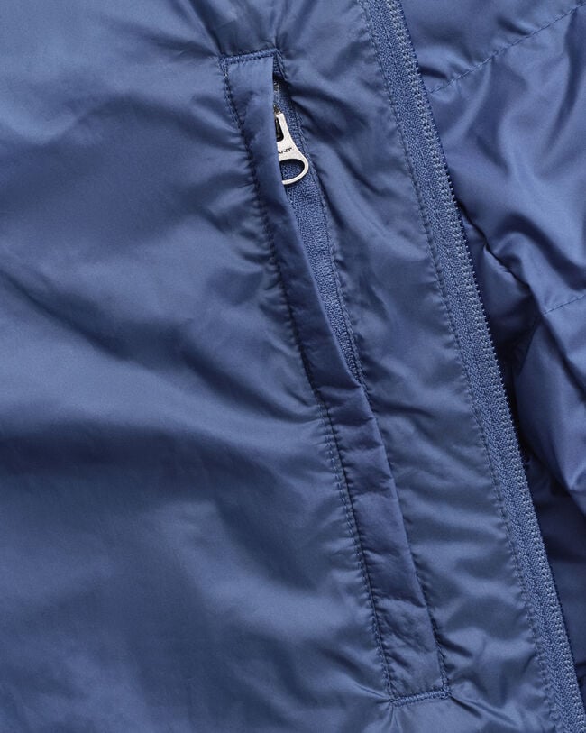 Blusão de penas leve