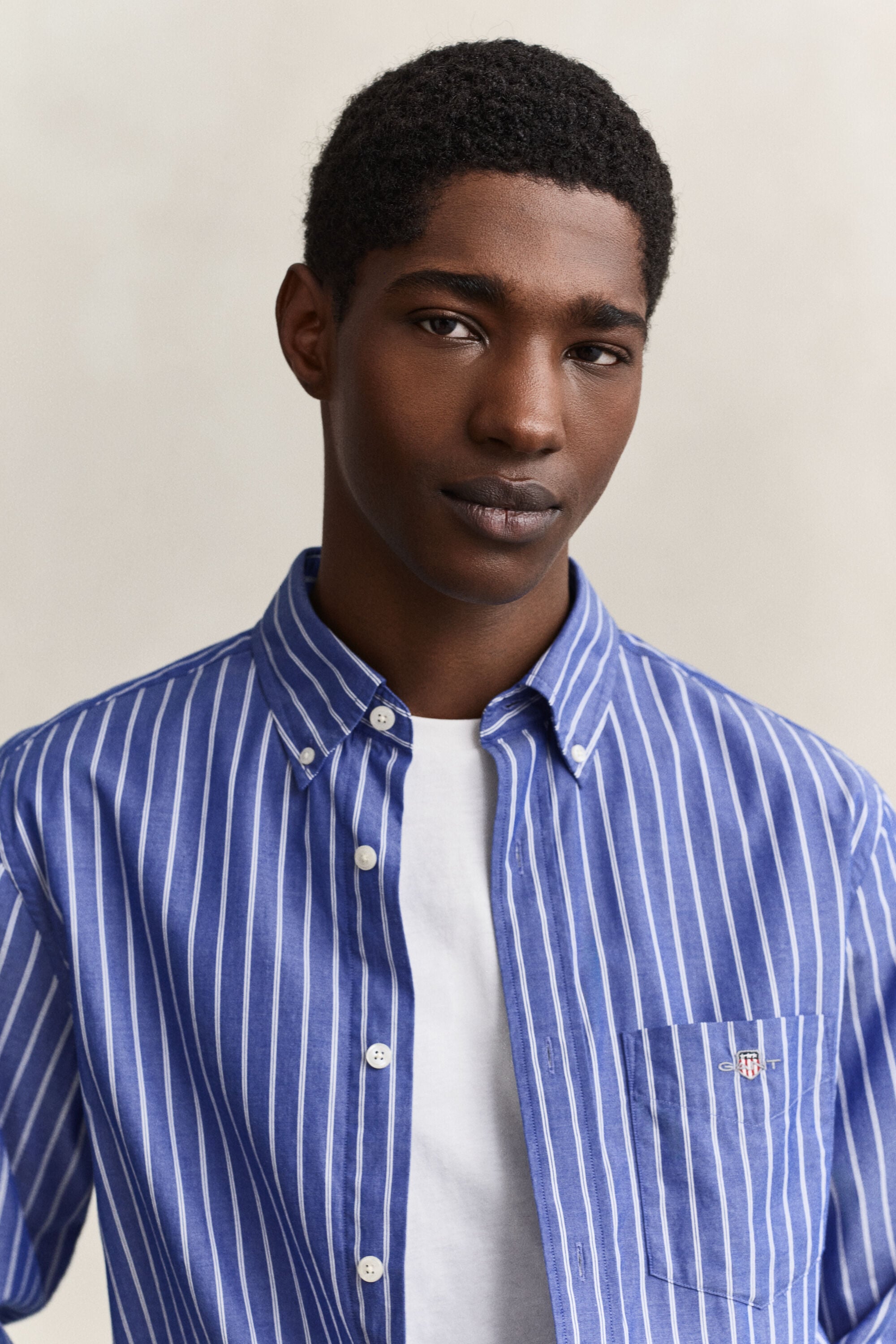 Camisa em popelina às riscas Classic