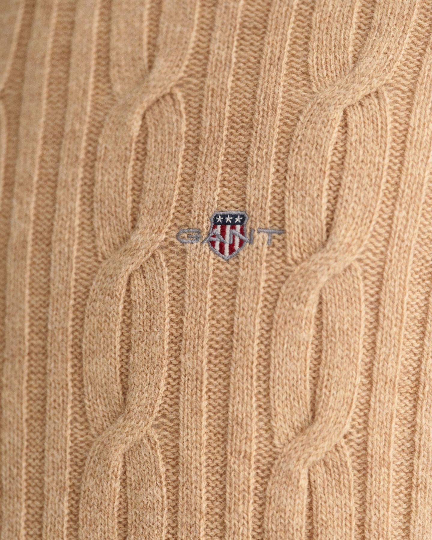 Pulover com decote redondo em malha entrançada de lã