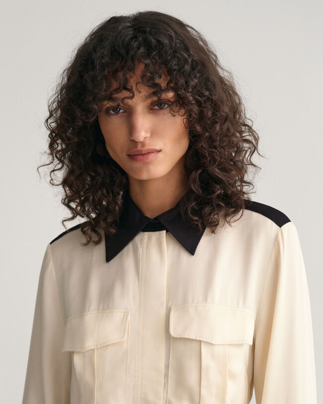 Vestido-camisa com bloco de cor