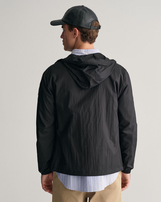 Casaco Windbreaker leve compact&aacute;vel