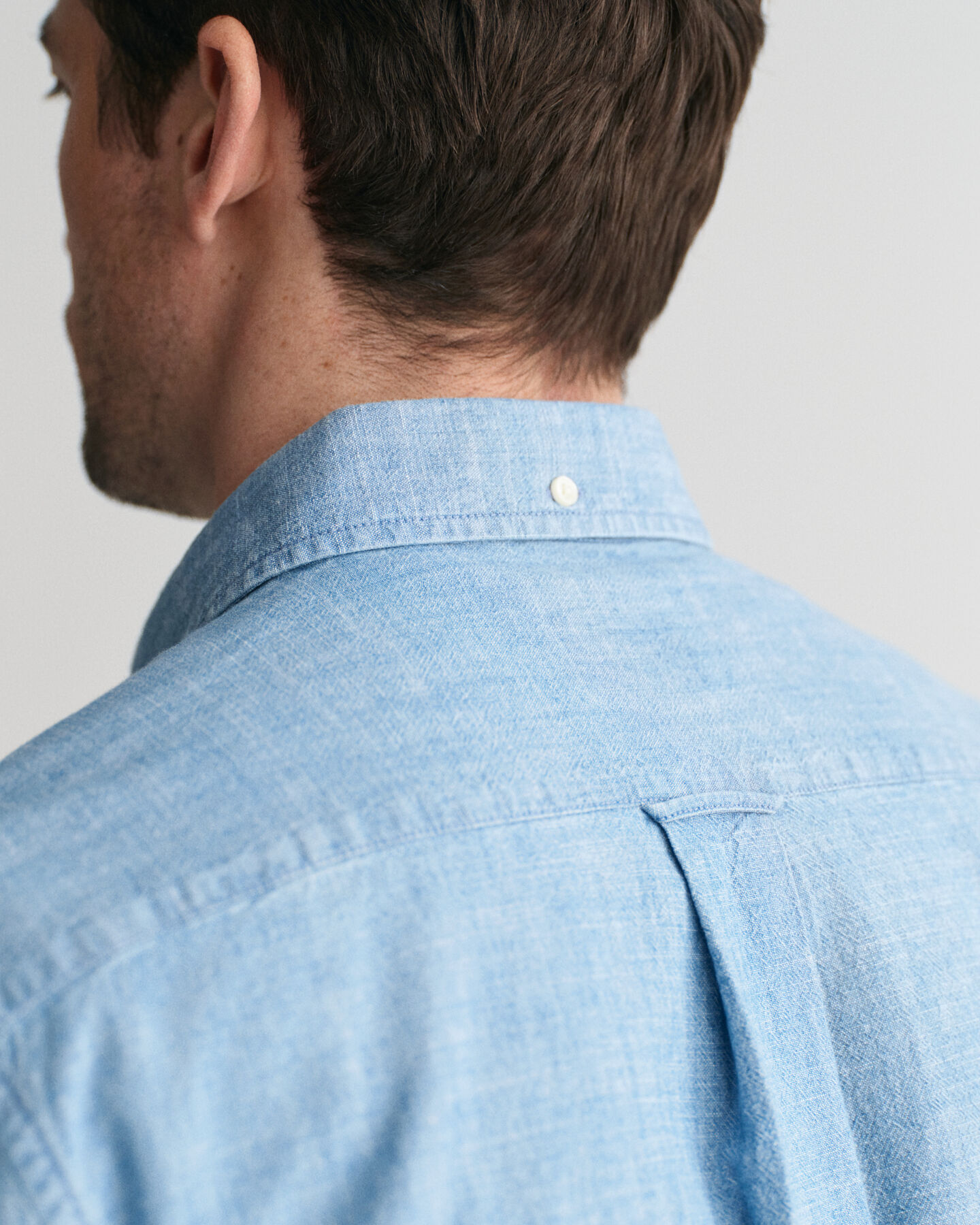 Camisa em chambray índigo regular fit