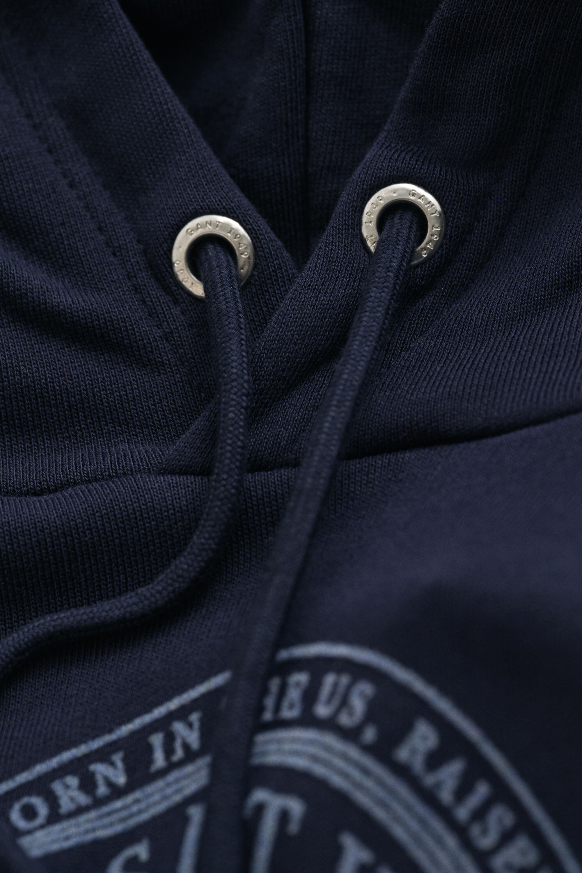 Sweatshirt com capuz e grafismo sazonal