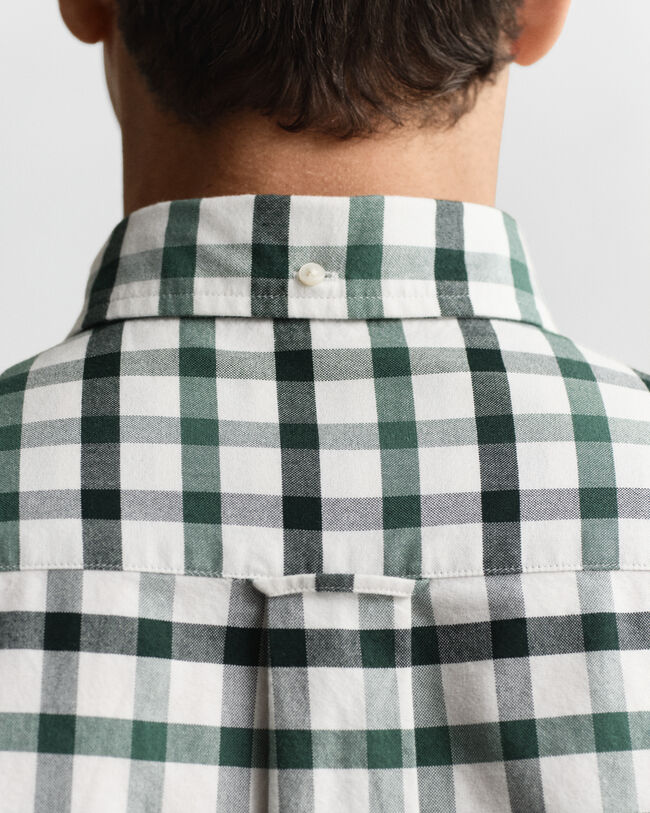 Camisa Oxford com padrão de xadrez corte normal