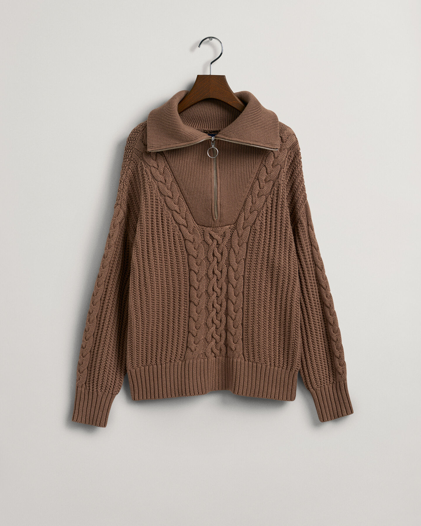 Pulover com meio fecho em malha entran&ccedil;ada