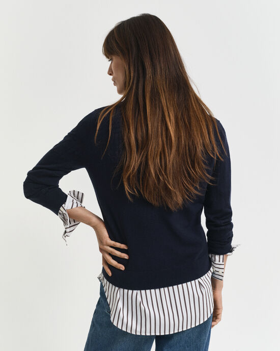 Pullover com decote em V em lã de merino extrafina