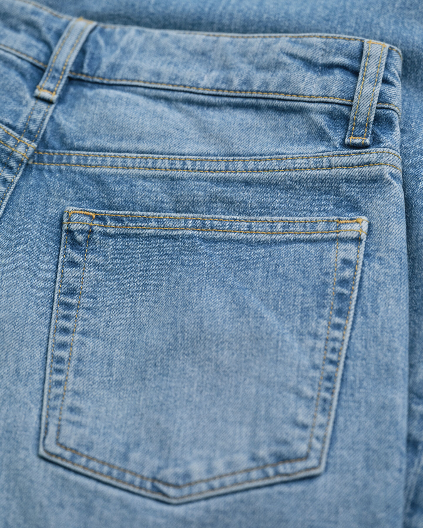 Cal&ccedil;as de ganga com perna larga