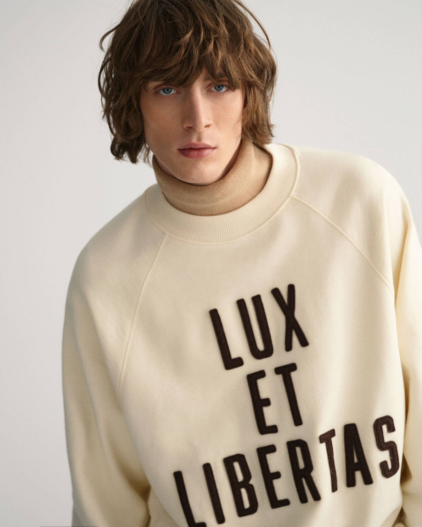 Sweatshirt com decote redondo Luxe