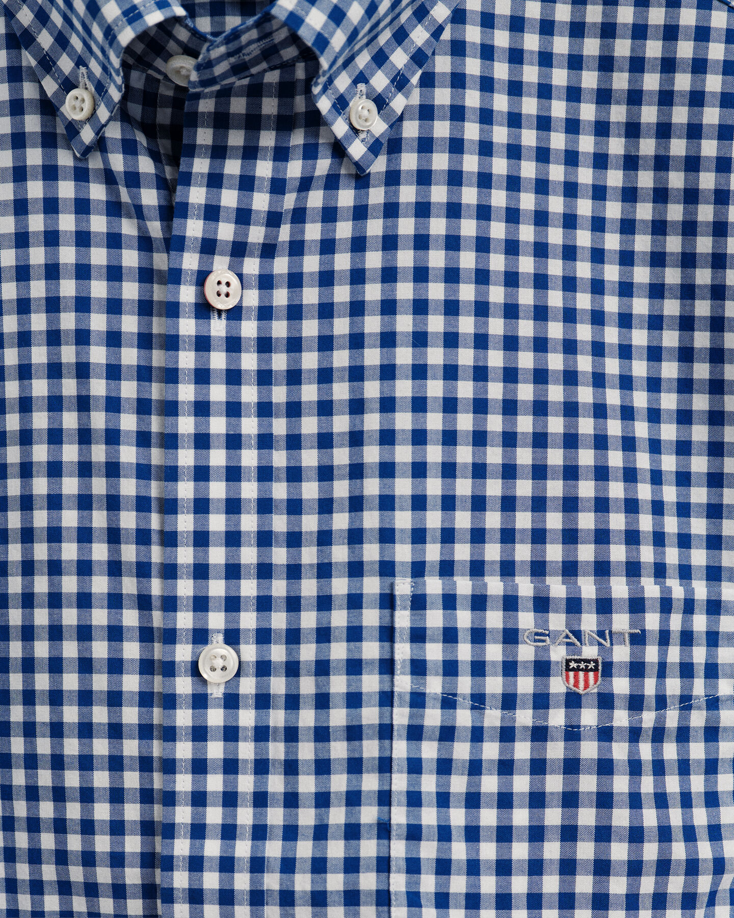 Camisa em popelina gingham com manga curta corte normal