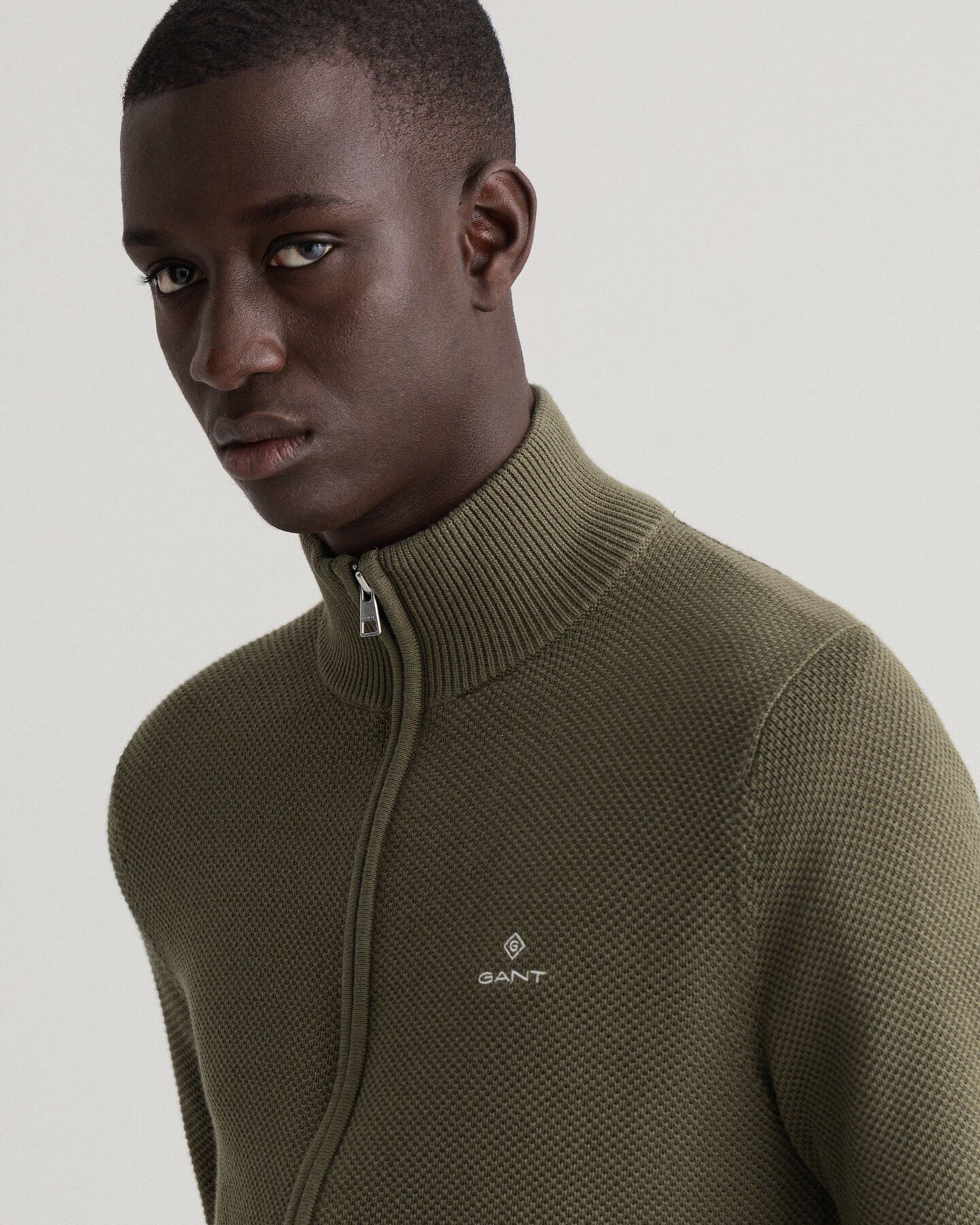 Casaco de malha com meio fecho de correr em algod&atilde;o piqu&eacute;