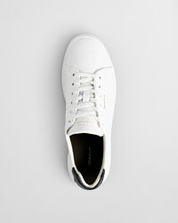 T&eacute;nis em pele Avona