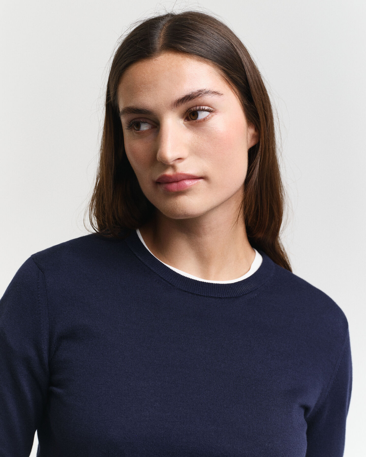 Camisola de malha fina com decote redondo