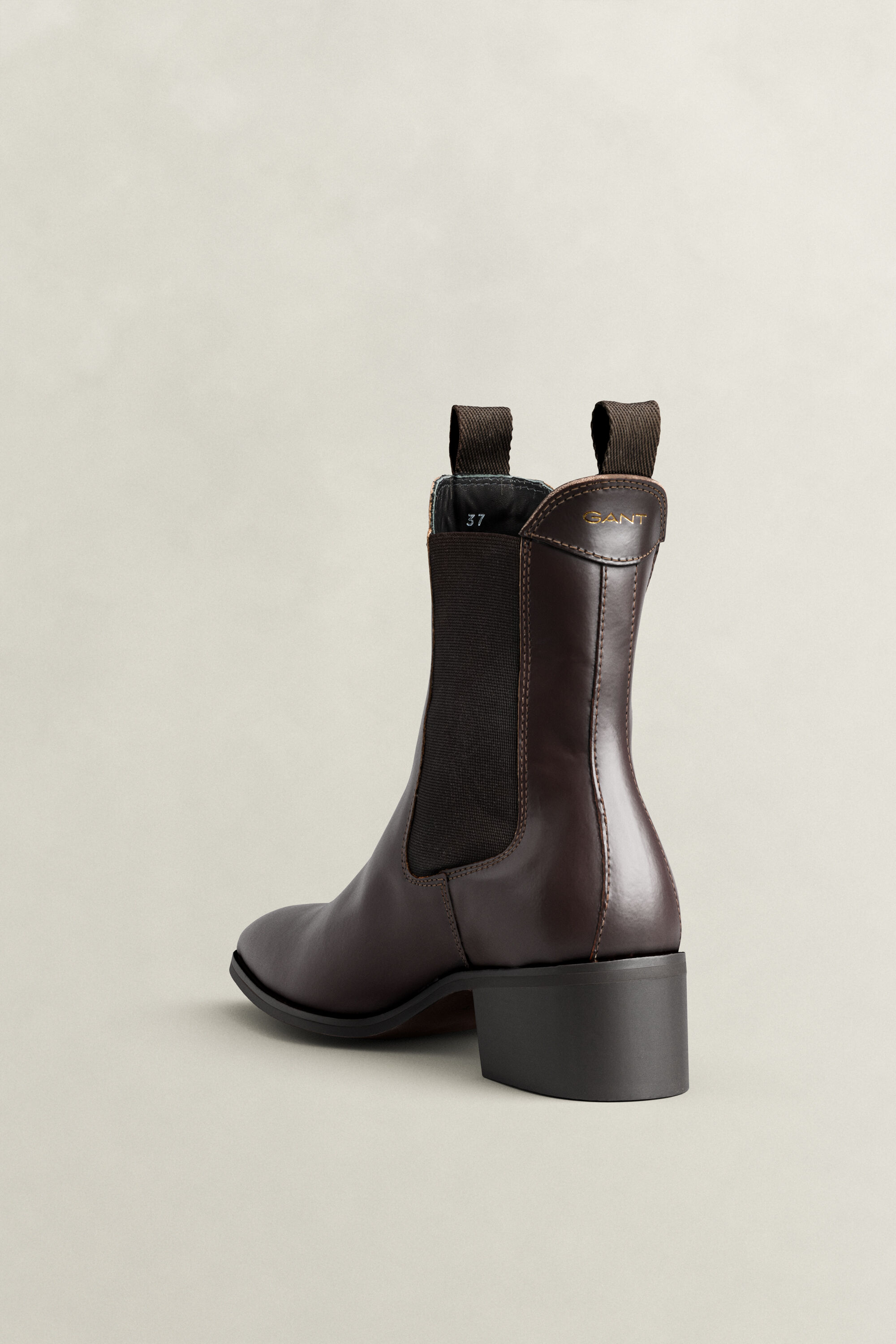 Botas Chelsea em pele St Broomly