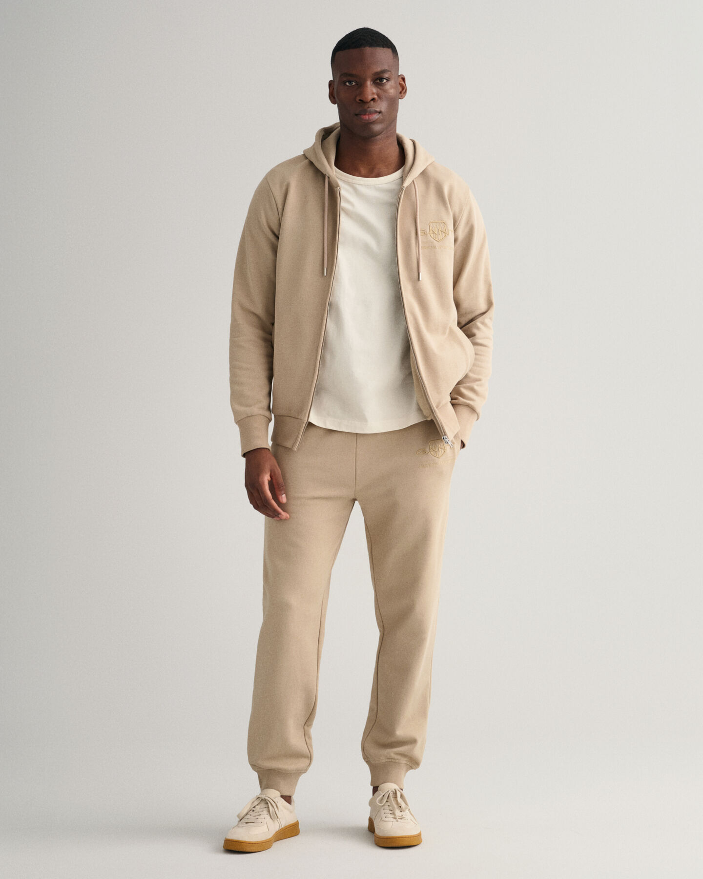 Sweatshirt com capuz e fecho Tonal Shield