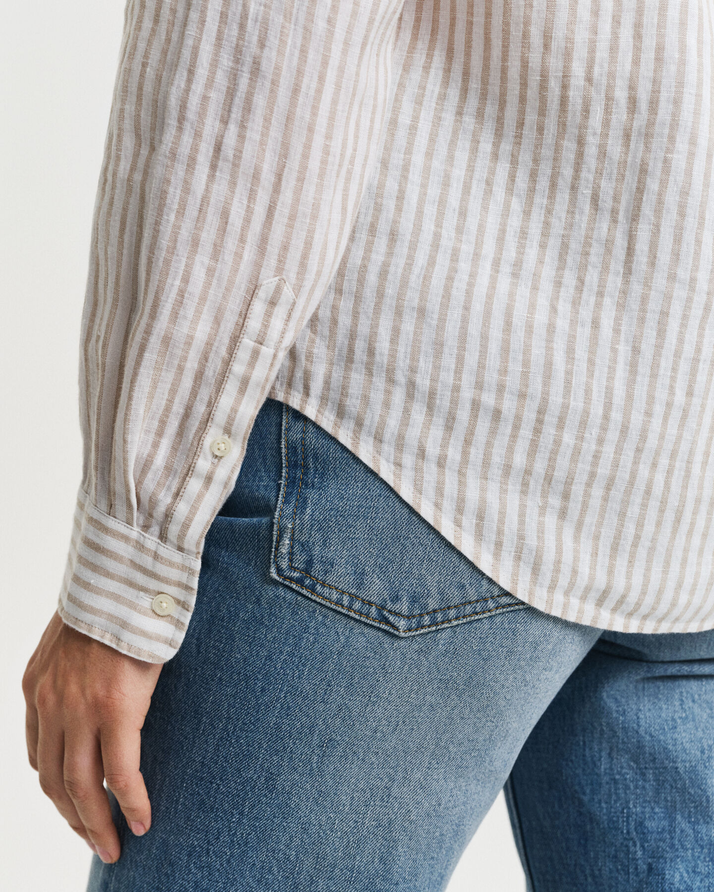 Camisa de linho às riscas regular fit