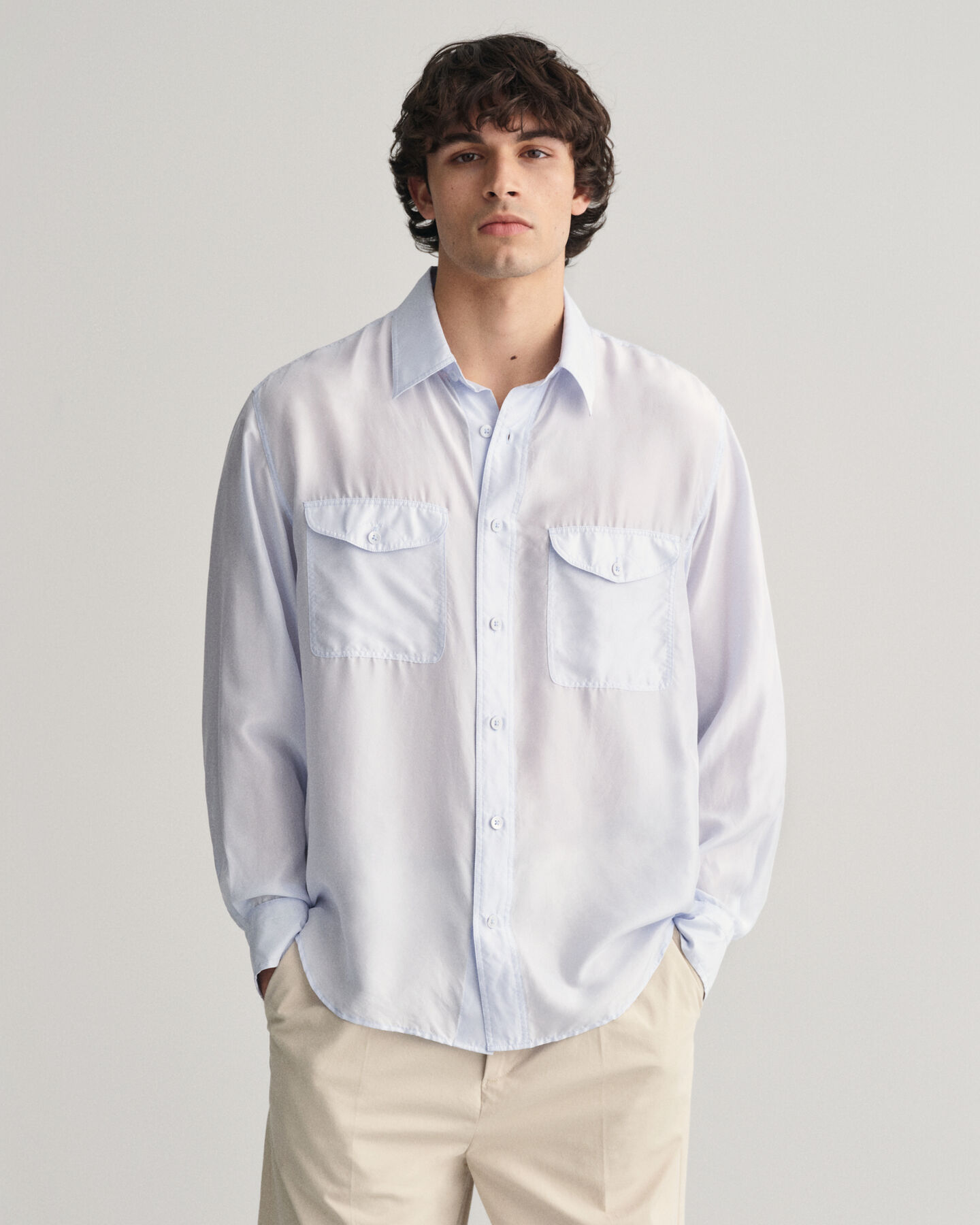 Camisa em seda relaxed fit