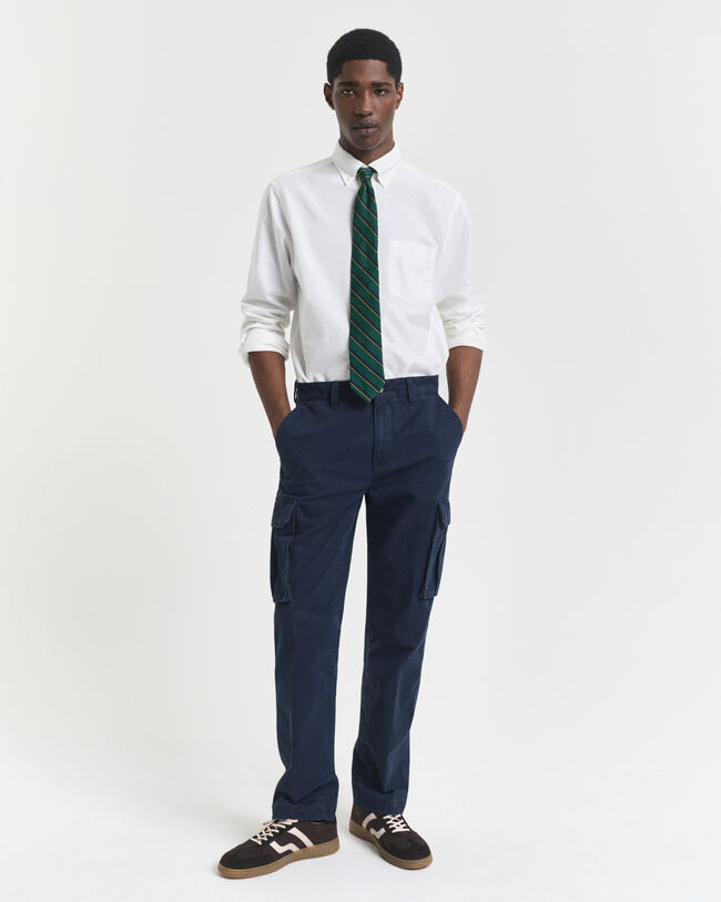 Cal&ccedil;as cargo em sarja de algod&atilde;o regular fit