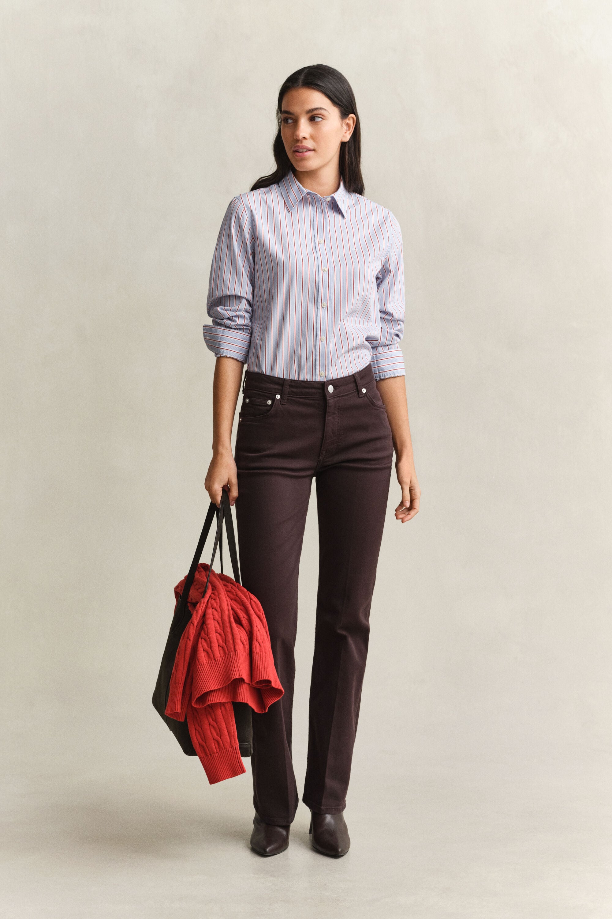 Camisa em popelina às riscas clássica regular fit