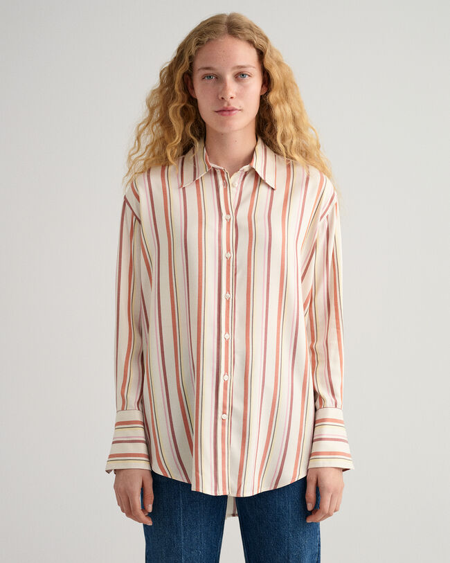 Camisa às riscas relaxed fit