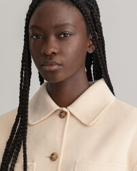 Casaco-camisa cosido &agrave; m&atilde;o