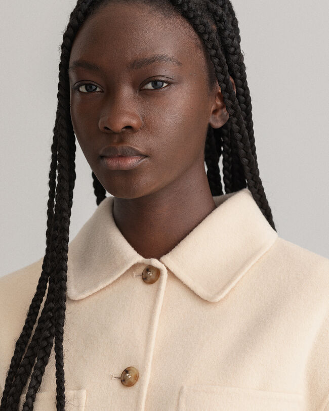 Casaco-camisa cosido &agrave; m&atilde;o