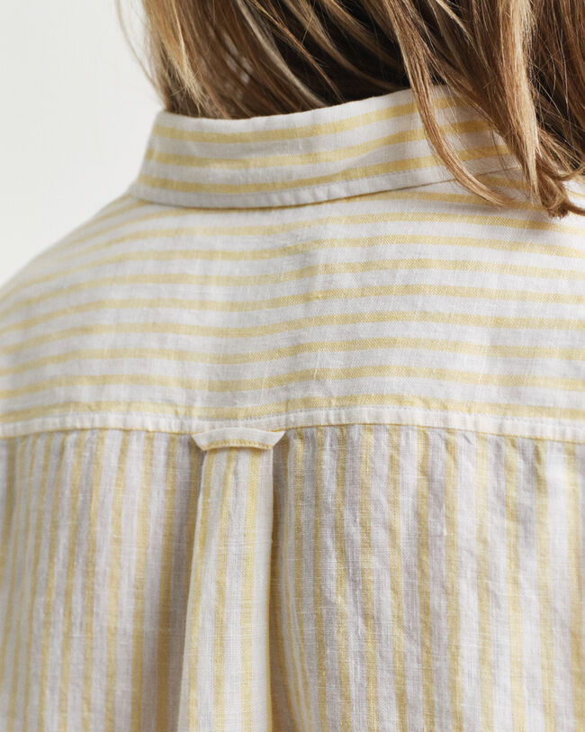 Camisa de linho às riscas regular fit