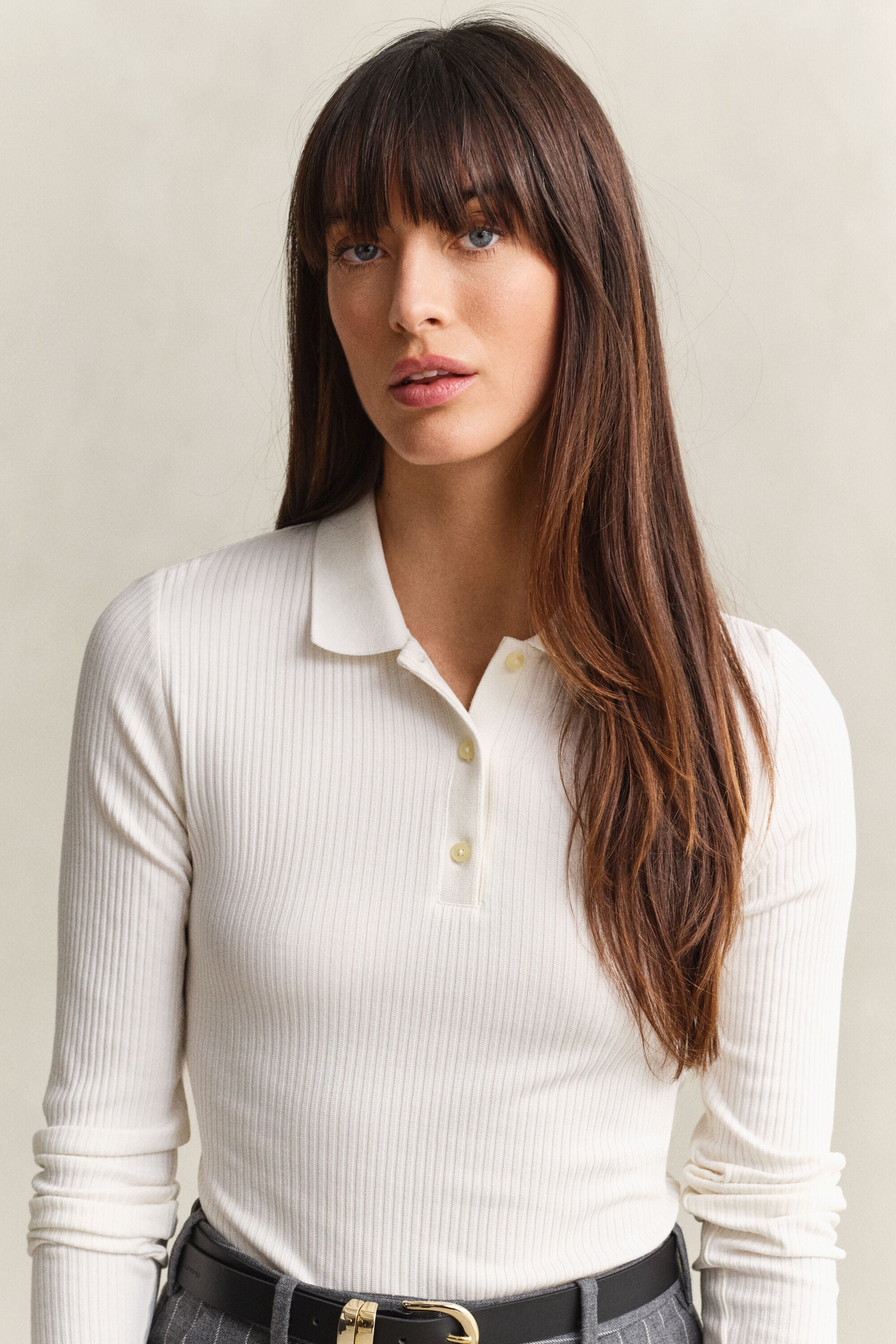 Camisola canelada tipo polo slim